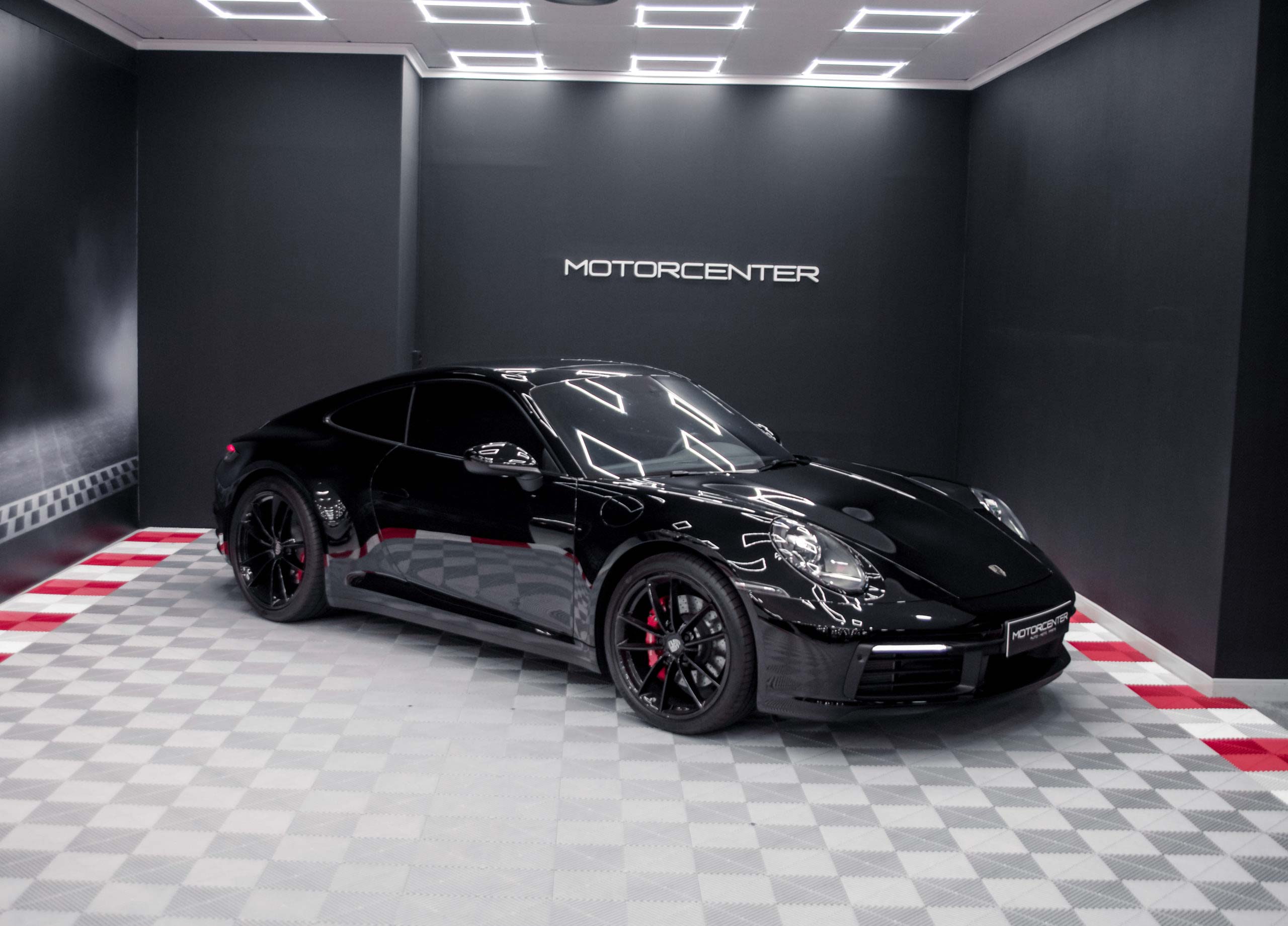 911 Carrera 4s - Motorcenter