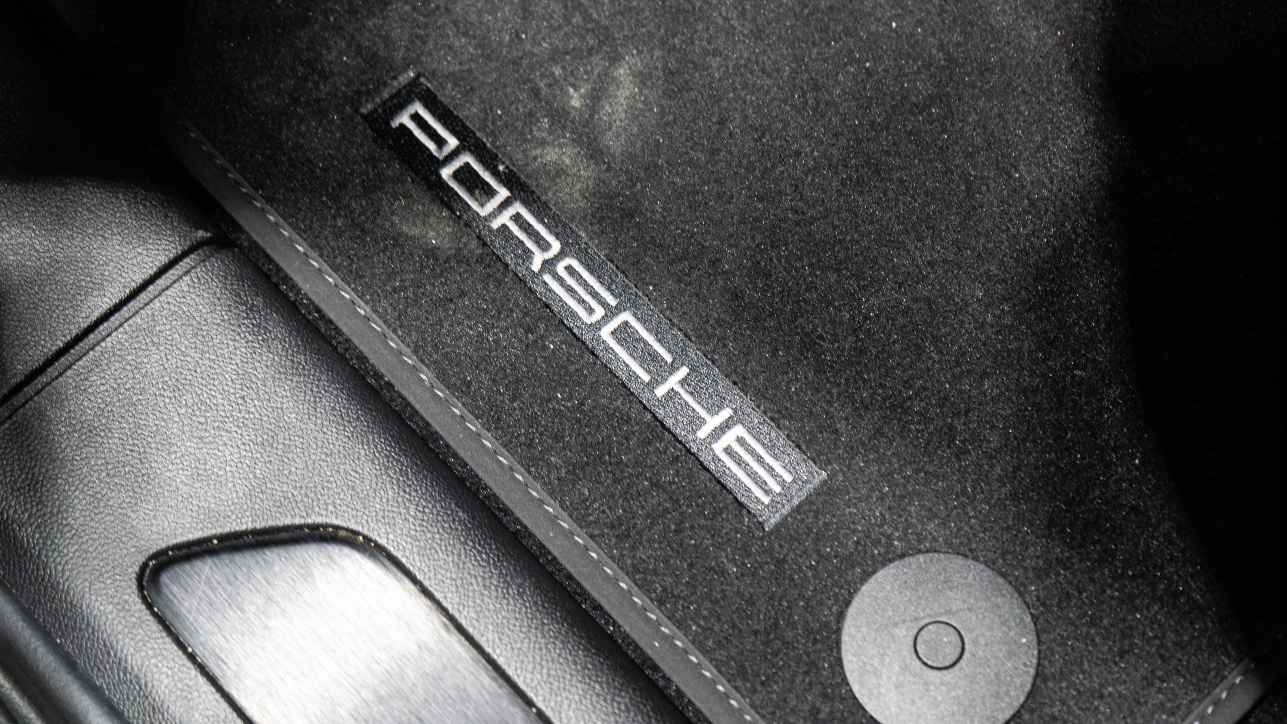 Porsche Cayenne Coupe GTS Motorcenter